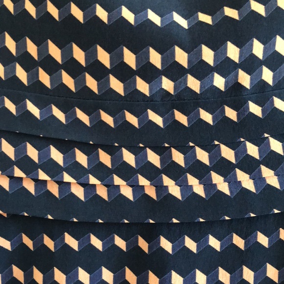 Tory Burch Marlow 100% Silk Sheath Dress Size 10 Geometric Cube Print Navy/Pink - Picture 6 of 8